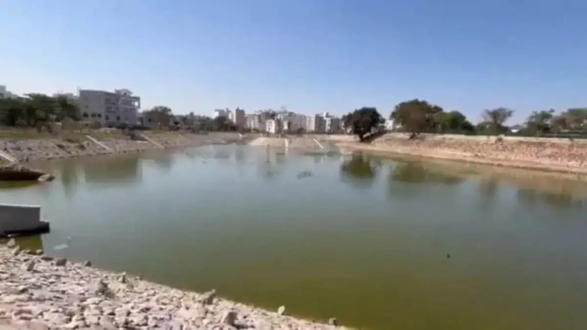 Hyderabad: बुम-रुक्न-उद-दौला झील के जीर्णोद्धार में HYDRAA का उल्लंघन Hyderabad: बुम-रुक्न-उद-दौला झील के जीर्णोद्धार में HYDRAA का उल्लंघन
