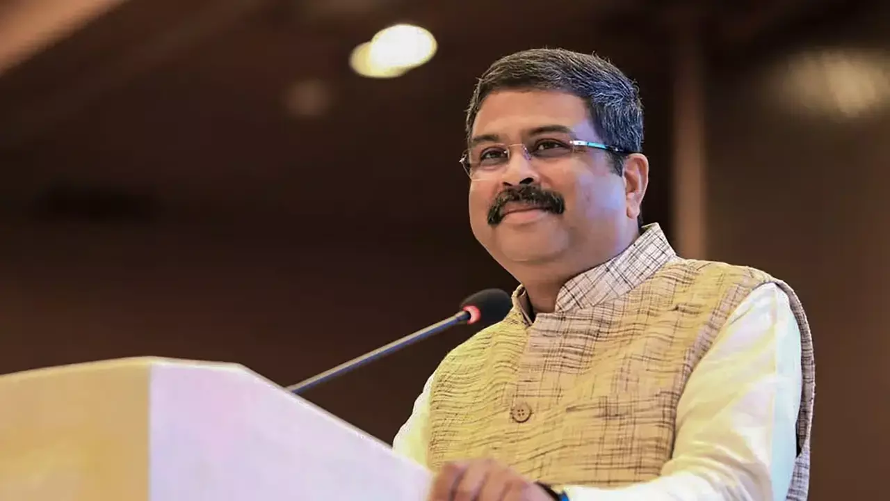 धर्मेंद्र प्रधान के धाराप्रवाह तमिल भाषण ने रामेश्वरम में दिल जीत लिया धर्मेंद्र प्रधान के धाराप्रवाह तमिल भाषण ने रामेश्वरम में दिल जीत लिया