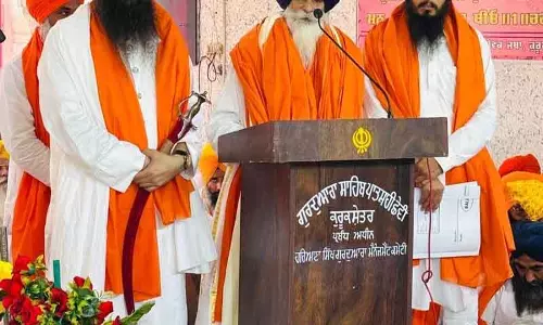 अंदरूनी कलह और सत्ता संघर्ष ने सिख पैनल को पंगु बना दिया अंदरूनी कलह और सत्ता संघर्ष ने सिख पैनल को पंगु बना दिया