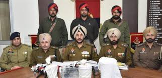 Amritsar: क्रॉस-बॉर्डर ड्रग कार्टेल का भंडाफोड़; पिस्टल के साथ 7 लोग पकड़े गए