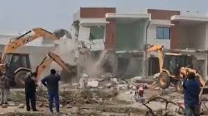 Punjab : LDA ने एयरपोर्ट के पास 21 रो हाउस हटाए, नियमों का उल्लंघन बताया