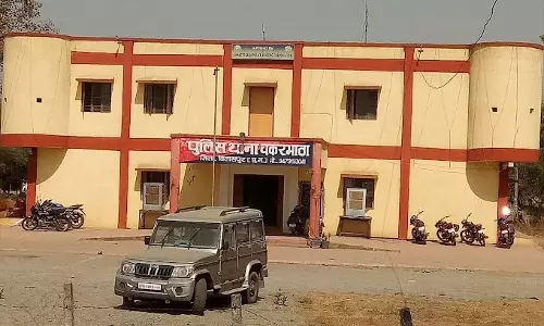 बर्तन बेचने आई महिला ने मोहल्ले में फैलाई सनसनी
