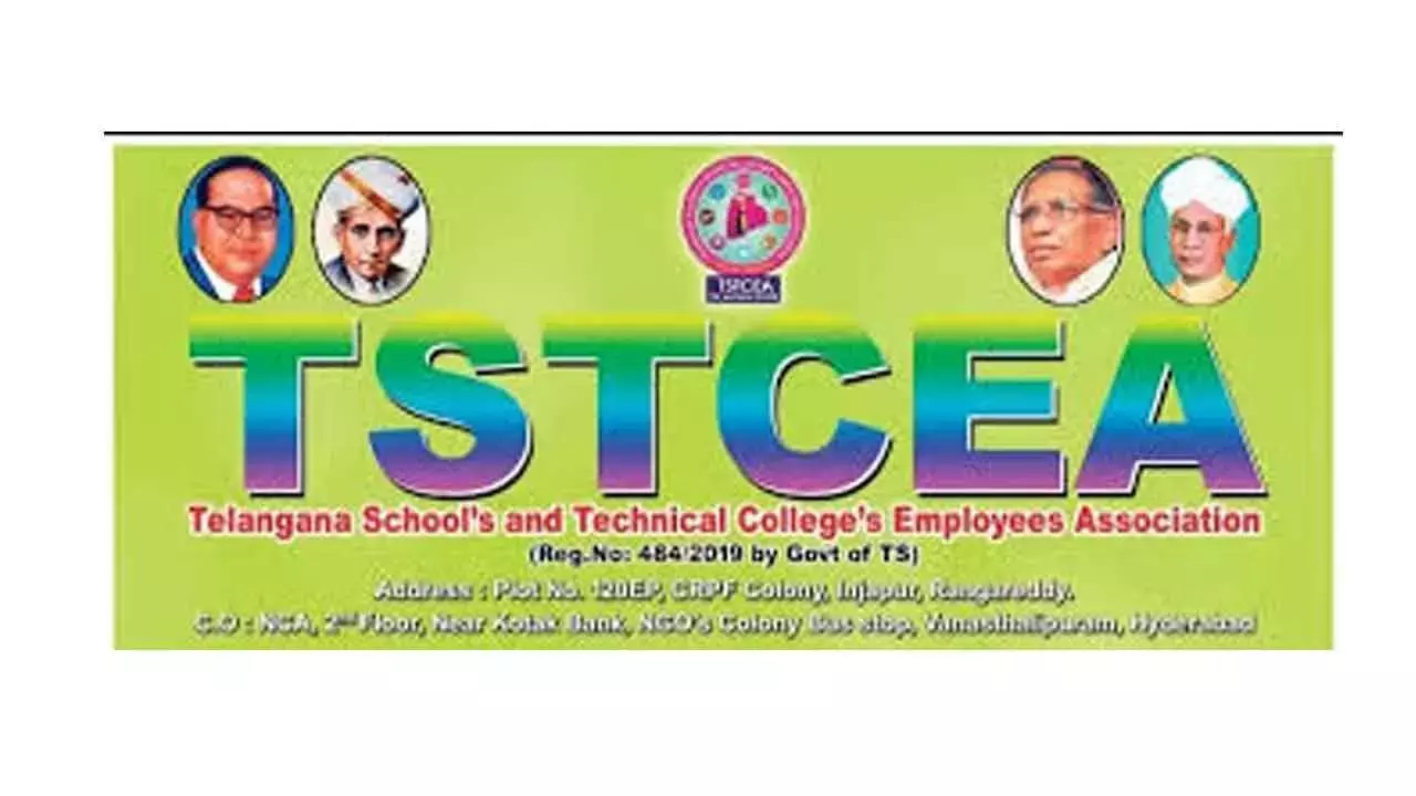 TSTCEA ने JNTUH कैलेंडर लॉन्च के दौरान फैकल्टी की परेशानी उठाई TSTCEA ने JNTUH कैलेंडर लॉन्च के दौरान फैकल्टी की परेशानी उठाई