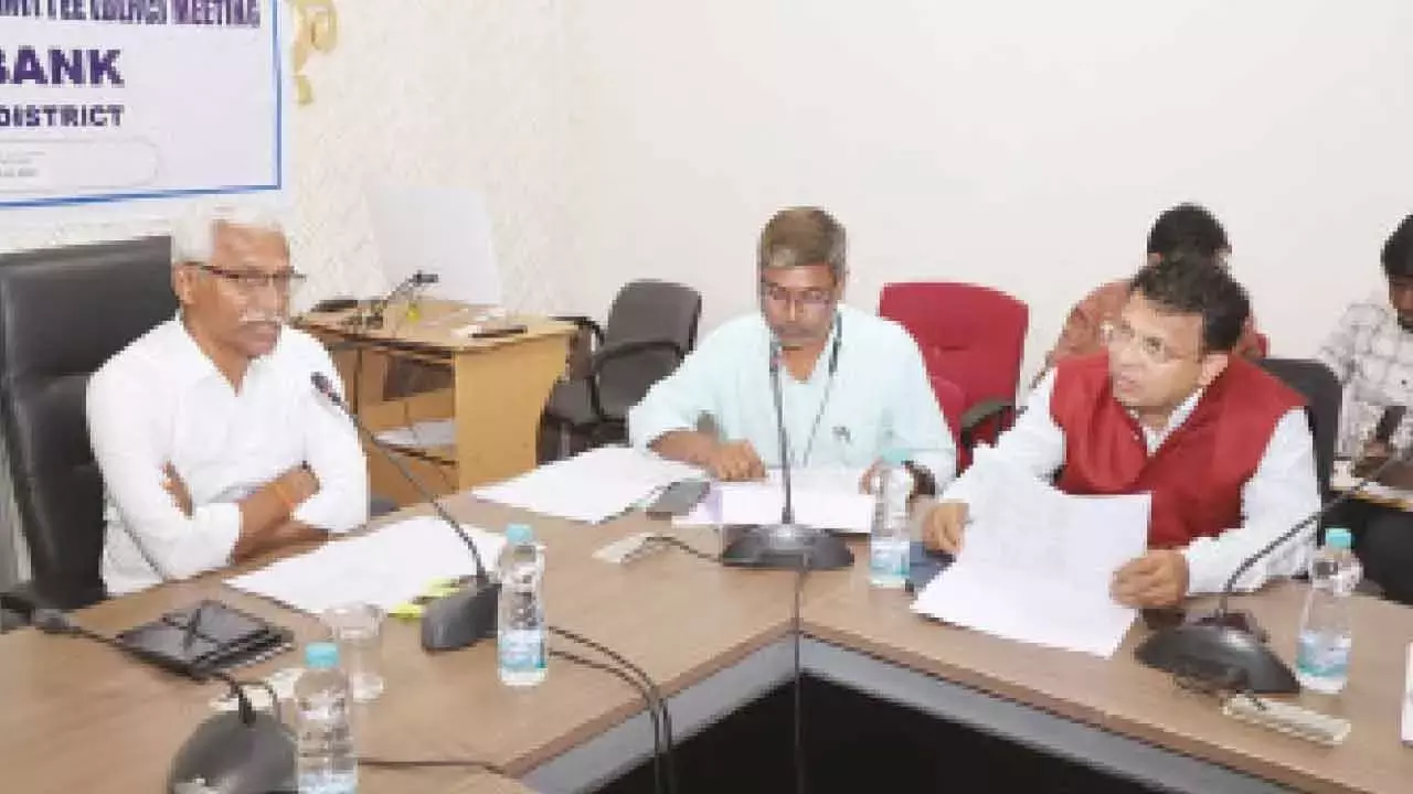 बैंकर्स से प्रायोरिटी सेक्टर प्रोग्राम्स पर फोकस करने को कहा गया बैंकर्स से प्रायोरिटी सेक्टर प्रोग्राम्स पर फोकस करने को कहा गया