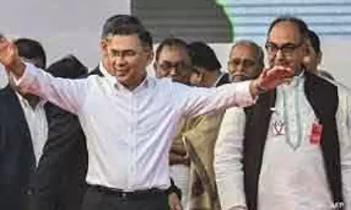 Khaleda Zia के निधन से तारिक रहमान के लिए सहानुभूति की लहर, विशेषज्ञ का अनुमान Khaleda Zia के निधन से तारिक रहमान के लिए सहानुभूति की लहर, विशेषज्ञ का अनुमान