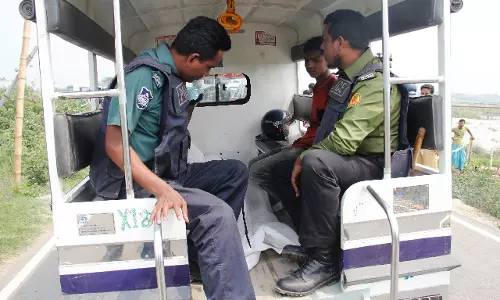 Bangladesh में अल्पसंख्यकों पर हमले जारी, एक और हिंदू की गोली मारकर हत्या