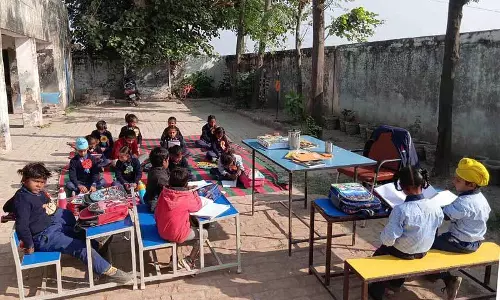 साल खत्म होने पर Lohia Block के 3 स्कूलों को फिर से बनाने का इंतज़ार