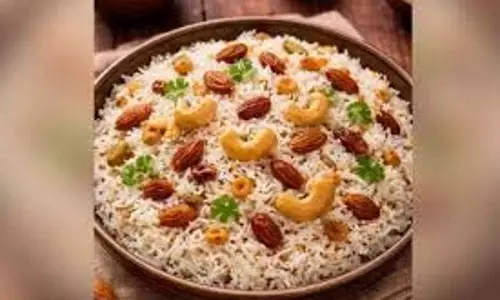 Dry Fruit Pulao: डिनर में आसानी से तैयार करें स्वादिष्ट ड्राई फ्रूट पुलाव Dry Fruit Pulao: डिनर में आसानी से तैयार करें स्वादिष्ट ड्राई फ्रूट पुलाव