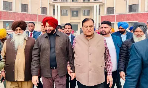 Bittu ने स्कूल ऑफ एमिनेंस प्रोजेक्ट में देरी को लेकर राज्य सरकार की आलोचना की Bittu ने स्कूल ऑफ एमिनेंस प्रोजेक्ट में देरी को लेकर राज्य सरकार की आलोचना की
