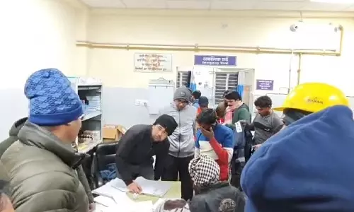 Chamoli में हाइडल प्रोजेक्ट की टनल में दो ट्रेनों की टक्कर में 60 लोग घायल Chamoli में हाइडल प्रोजेक्ट की टनल में दो ट्रेनों की टक्कर में 60 लोग घायल
