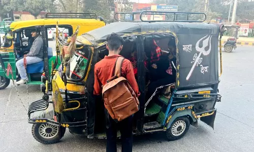 Rohtak में 1,700 डीज़ल ऑटो सड़कों से हटेंगे; ड्राइवरों ने और समय मांगा Rohtak में 1,700 डीज़ल ऑटो सड़कों से हटेंगे; ड्राइवरों ने और समय मांगा