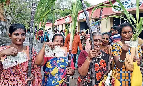 Tamil Nadu: राशन कार्ड पेंडिंग, 4 लाख से ज़्यादा लोगों को पोंगल हैम्पर्स नहीं मिलेंगे