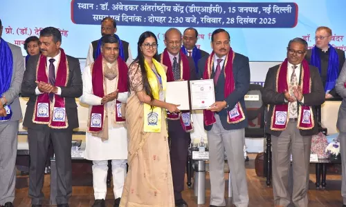 CJI ने ग्रेजुएट्स से कहा, कानून सिर्फ़ कानून से कहीं ज़्यादा है