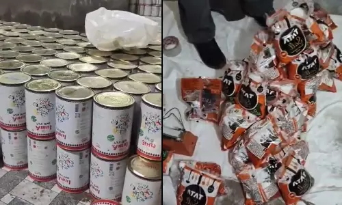 New Delhi: नकली घी और नमक बेचने वाला रैकेट पकड़ा गया New Delhi: नकली घी और नमक बेचने वाला रैकेट पकड़ा गया