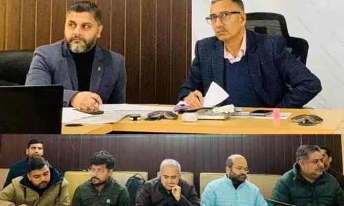 डीसी ने PWD सेक्टर की योजनाओं की प्रगति की समीक्षा की डीसी ने PWD सेक्टर की योजनाओं की प्रगति की समीक्षा की