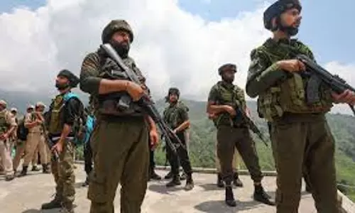 Jammu: आतंकवाद रोधी कार्रवाई के लिए विशेष तैयारी Jammu: आतंकवाद रोधी कार्रवाई के लिए विशेष तैयारी