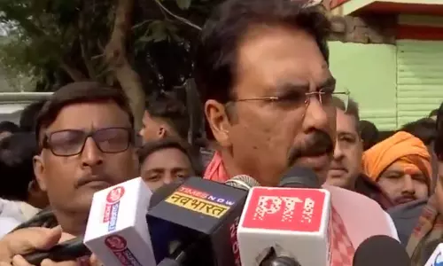बिहार BJP अध्यक्ष सराओगी ने पूर्व नेता नवीन किशोर प्रसाद सिन्हा को श्रद्धांजलि अर्पित की बिहार BJP अध्यक्ष सराओगी ने पूर्व नेता नवीन किशोर प्रसाद सिन्हा को श्रद्धांजलि अर्पित की