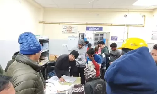 Uttarakhand: चमोली हाइड्रो प्रोजेक्ट सुरंग हादसा, 60 घायल Uttarakhand: चमोली हाइड्रो प्रोजेक्ट सुरंग हादसा, 60 घायल