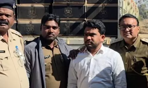 कारोबारी ने छत्तीसगढ़ में मंगाई थी हरियाणा ब्रांड की शराब, आबकारी टीम ने मारी रेड