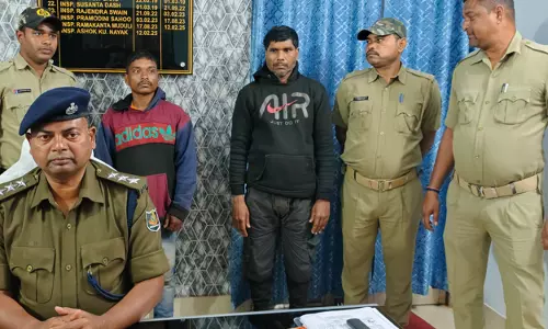 Odisha: खाने का बिल न चुकाने पर ट्रक ड्राइवर की हत्या; दो गिरफ्तार Odisha: खाने का बिल न चुकाने पर ट्रक ड्राइवर की हत्या; दो गिरफ्तार