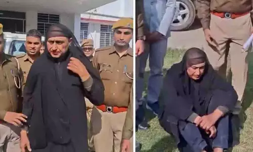 UP: नाबालिग से रेप का आरोपी बुर्का और लिपस्टिक पहनकर छुपा
