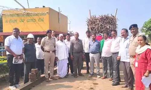 Karnataka: किसानों को 15 दिनों के अंदर गन्ने के बिल का पेमेंट करने का निर्देश Karnataka: किसानों को 15 दिनों के अंदर गन्ने के बिल का पेमेंट करने का निर्देश