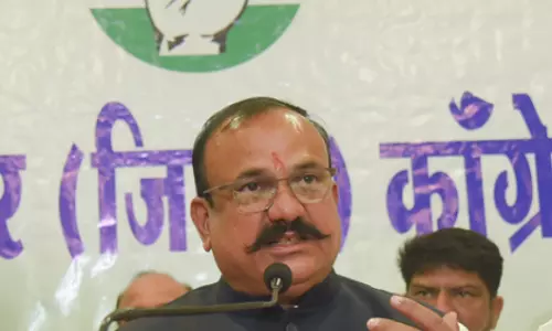 राजनीति की नसीहत: Harshvardhan सपकाल ने बीजेपी पर साधा कटाक्ष राजनीति की नसीहत: Harshvardhan सपकाल ने बीजेपी पर साधा कटाक्ष