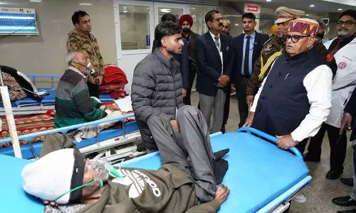 चंडीगढ़ के प्रशासक ने GMCH-32 का सरप्राइज विजिट किया, मरीजों से बातचीत की चंडीगढ़ के प्रशासक ने GMCH-32 का सरप्राइज विजिट किया, मरीजों से बातचीत की