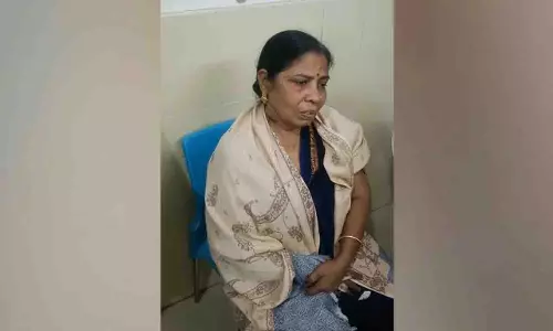 घातक चीनी मांझे का कहर फिर बरपा, Cuttack में दो लोग गंभीर रूप से घायल घातक चीनी मांझे का कहर फिर बरपा, Cuttack में दो लोग गंभीर रूप से घायल