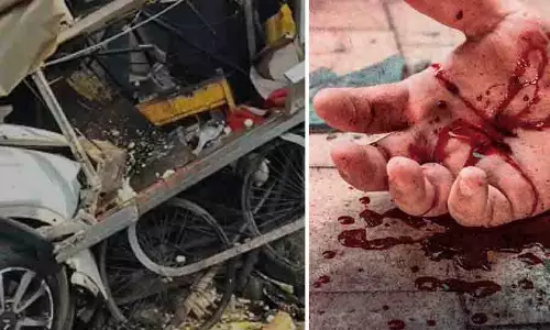 Banganga इलाके में स्कॉर्पियो के सड़क किनारे दुकान में घुसने से बच्चे की मौत Banganga इलाके में स्कॉर्पियो के सड़क किनारे दुकान में घुसने से बच्चे की मौत