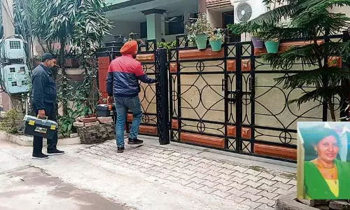 Punjab के पूर्व एडिशनल एडवोकेट जनरल की पत्नी की गला घोंटकर हत्या, मोहाली में उनके घर में लूटपाट