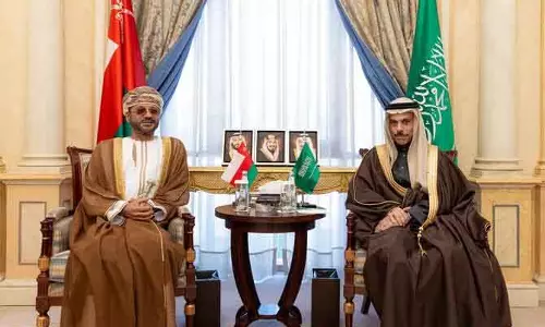 Saudi Arabia और ओमान के बीच दोस्ती और सहयोग पर चर्चा: रियाद में विदेश मंत्रियों की द्विपक्षीय बैठक Saudi Arabia और ओमान के बीच दोस्ती और सहयोग पर चर्चा: रियाद में विदेश मंत्रियों की द्विपक्षीय बैठक