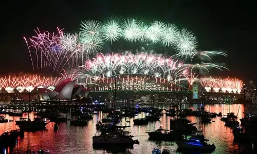 Happy New Year 2026: Northern Territory Australia में आतिशबाजी से रोशन हुआ आसमान