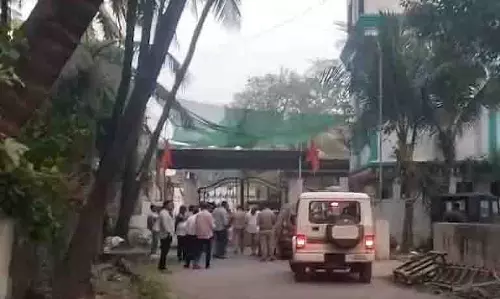Mumbai: संजय राउत के घर के बाहर धमकी भरा संदेश, जांच में कोई संदिग्ध वस्तु नहीं