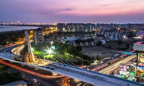 सूरत भारत का पहला slum-free शहर बनने की राह पर: गुजरात सरकार सूरत भारत का पहला slum-free शहर बनने की राह पर: गुजरात सरकार