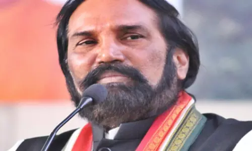 Telangana गोदावरी जल में अपना हिस्सा बचाने के लिए प्रतिबद्ध है: सिंचाई मंत्री Telangana गोदावरी जल में अपना हिस्सा बचाने के लिए प्रतिबद्ध है: सिंचाई मंत्री