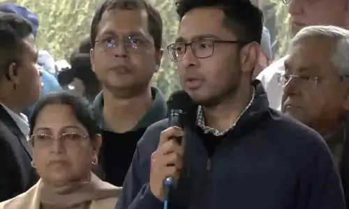 TMC ने SIR मुद्दे पर चुनाव आयोग से की मुलाकात TMC ने SIR मुद्दे पर चुनाव आयोग से की मुलाकात