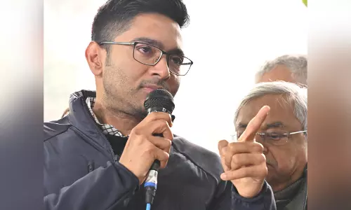 ईवीएम के जरिए वोटों की चोरी नहीं होती: अभिषेक बनर्जी ने SIR को लेकर ECI से सवाल किया