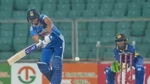 IND W vs SL W: टीम इंडिया का पांचवें टी20 में शानदार प्रदर्शन IND W vs SL W: टीम इंडिया का पांचवें टी20 में शानदार प्रदर्शन