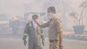 Noida:ड्रोन-लाउडस्पीकर पर बैन, न्यू ईयर को लेकर पुलिस का बड़ा कदम Noida:ड्रोन-लाउडस्पीकर पर बैन, न्यू ईयर को लेकर पुलिस का बड़ा कदम