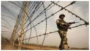 Jammu-Kashmirr:न्यू ईयर को लेकर अलर्ट, 100 से ज्यादा आतंकवादी घुसपैठ की फिराक में Jammu-Kashmirr:न्यू ईयर को लेकर अलर्ट, 100 से ज्यादा आतंकवादी घुसपैठ की फिराक में