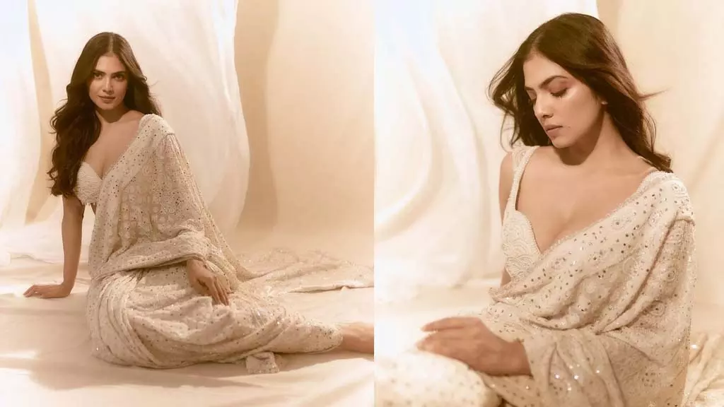 Saree For New Year Party: नए साल की पार्टी में सीक्विन साड़ी पहनकर करें ग्लैमरस एंट्री, ऐसे करें स्टाइल Saree For New Year Party: नए साल की पार्टी में सीक्विन साड़ी पहनकर करें ग्लैमरस एंट्री, ऐसे करें स्टाइल