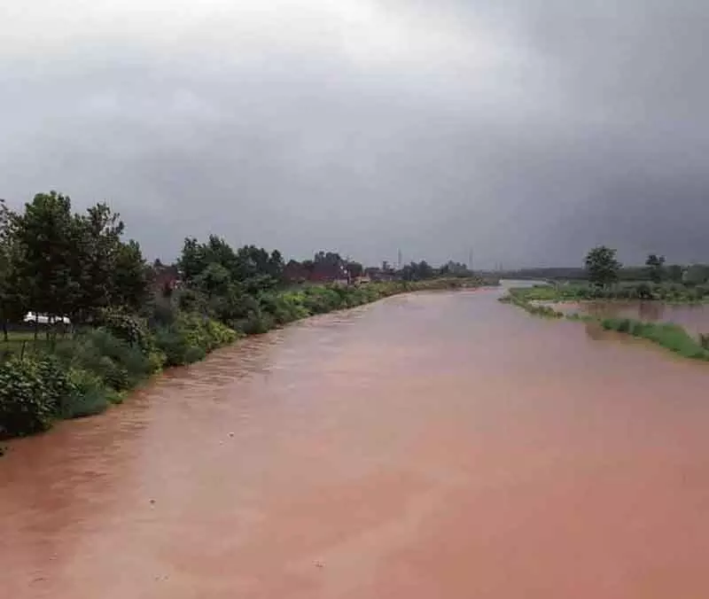 इंडस्ट्रियल एरिया को बाढ़ से बचाने के लिए दीवार प्रोजेक्ट इंडस्ट्रियल एरिया को बाढ़ से बचाने के लिए दीवार प्रोजेक्ट