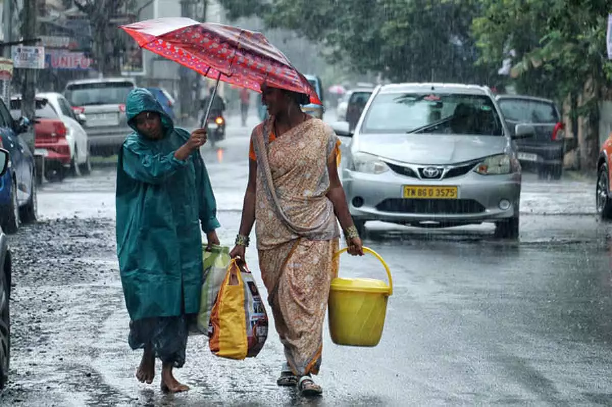 Tamil Nadu में 6 दिनों तक मध्यम बारिश की संभावना Tamil Nadu में 6 दिनों तक मध्यम बारिश की संभावना