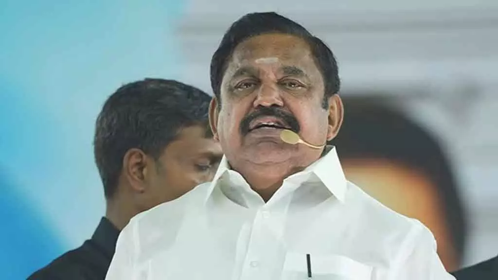 DMK बिना इंजन वाली कार है: गठबंधन ट्रक खींच रहा है - EPS DMK बिना इंजन वाली कार है: गठबंधन ट्रक खींच रहा है - EPS