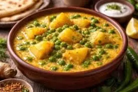 Dahi Aloo Matar : मिनटों में बनाएं दही आलू मटर की क्रीमी सब्जी Dahi Aloo Matar : मिनटों में बनाएं दही आलू मटर की क्रीमी सब्जी