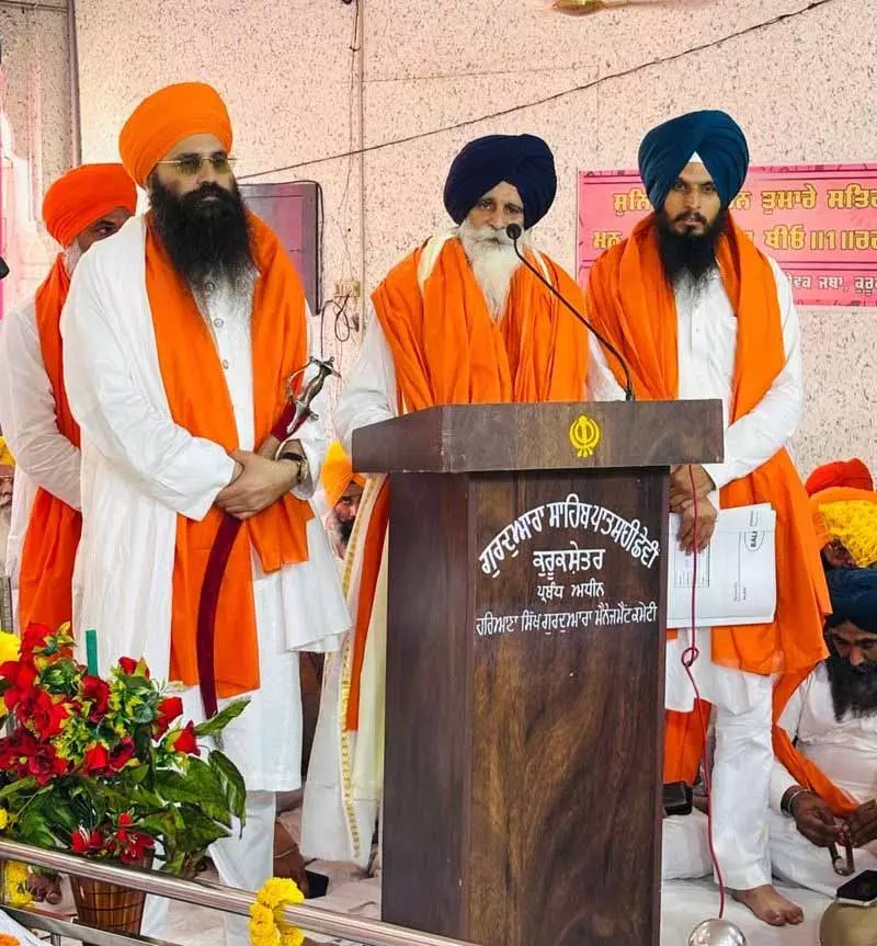 अंदरूनी कलह और सत्ता संघर्ष ने Haryana सिख गुरुद्वारा मैनेजमेंट कमेटी को पंगु बना दिया अंदरूनी कलह और सत्ता संघर्ष ने Haryana सिख गुरुद्वारा मैनेजमेंट कमेटी को पंगु बना दिया