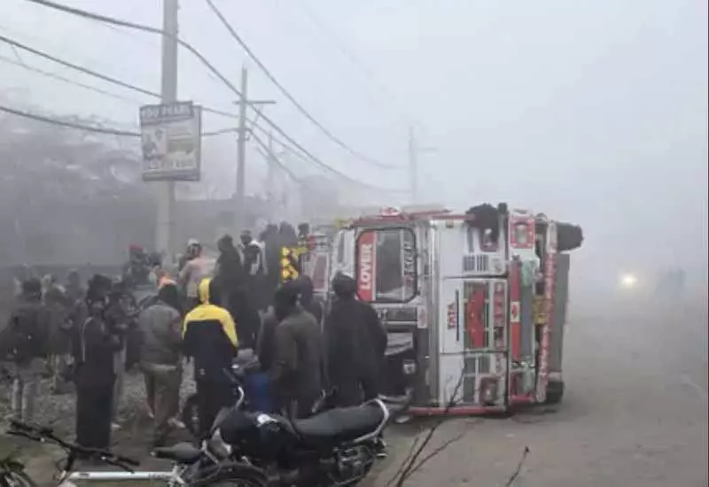 Ludhiana में घर के पास ट्रक ने नाबालिग भाई-बहन को रौंदा Ludhiana में घर के पास ट्रक ने नाबालिग भाई-बहन को रौंदा
