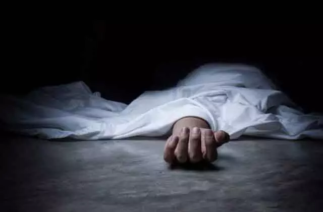 EMRS स्पोर्ट्स मीट दुखद हो गया, रेस के दौरान 11वीं क्लास का स्टूडेंट गिरकर मर गया EMRS स्पोर्ट्स मीट दुखद हो गया, रेस के दौरान 11वीं क्लास का स्टूडेंट गिरकर मर गया