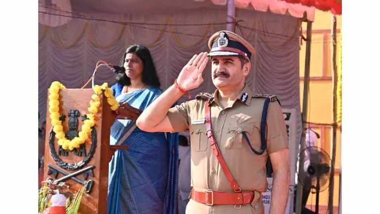 अवाडी, तांबरम के लिए नए पुलिस कमिश्नर, 15 SPs को DIG के तौर पर प्रमोट किया, महेश दयाल नए ADGP (L&O) अवाडी, तांबरम के लिए नए पुलिस कमिश्नर, 15 SPs को DIG के तौर पर प्रमोट किया, महेश दयाल नए ADGP (L&O)
